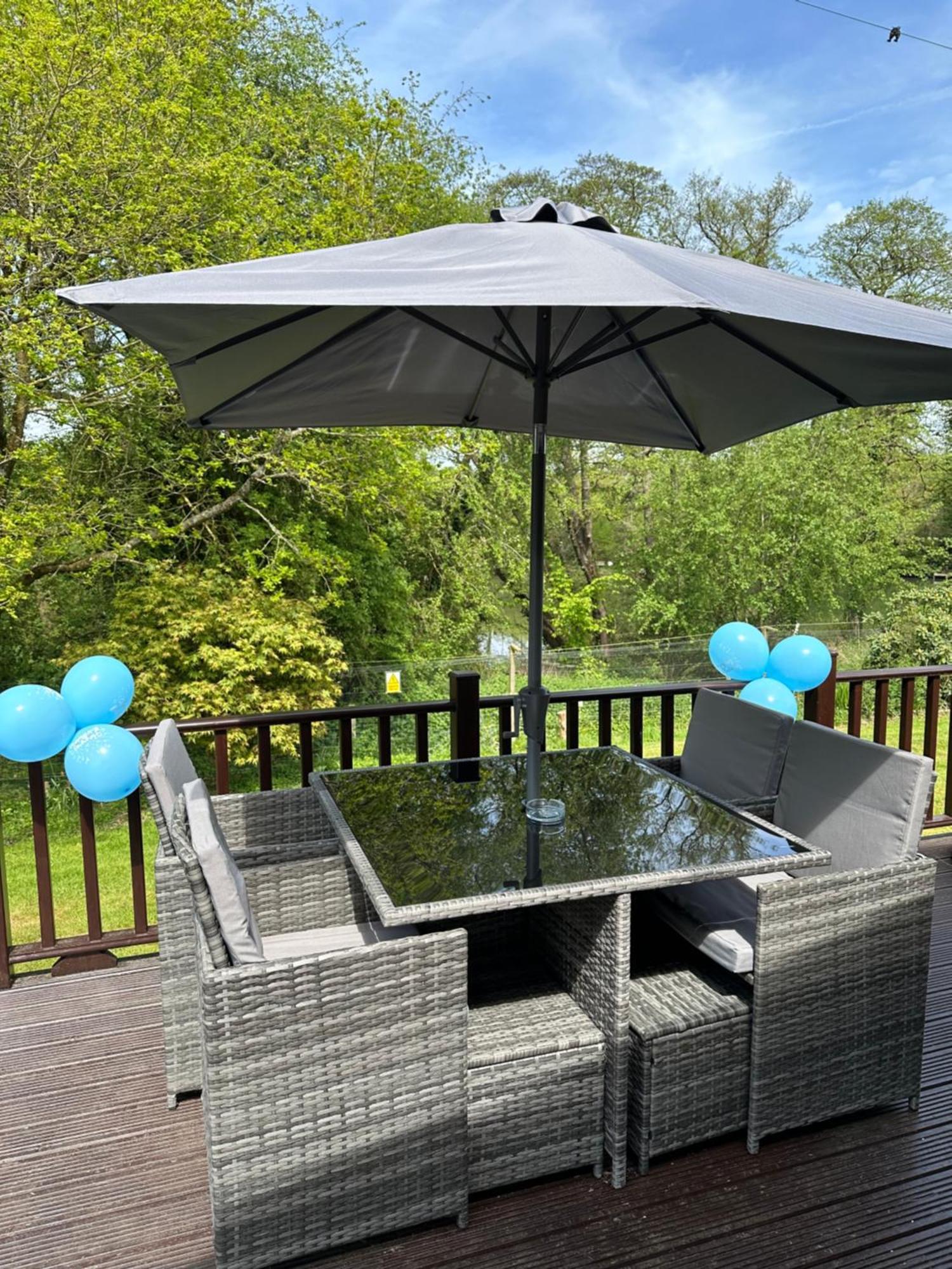 Lakeview Lodge, Builth Wells No Tradesmen Allowed ภายนอก รูปภาพ