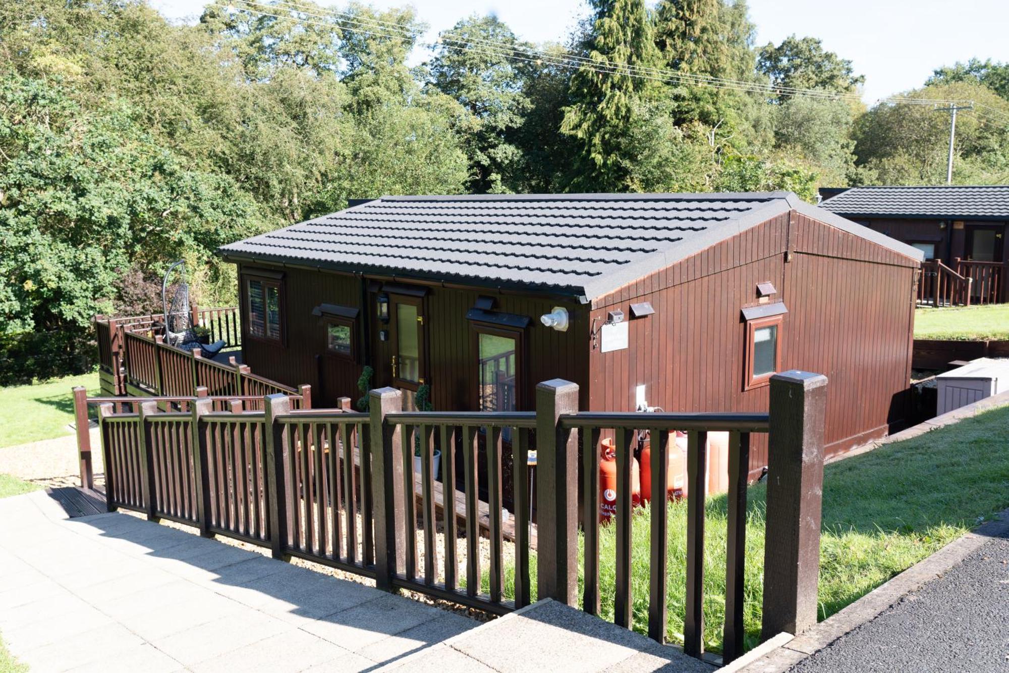 Lakeview Lodge, Builth Wells No Tradesmen Allowed ภายนอก รูปภาพ
